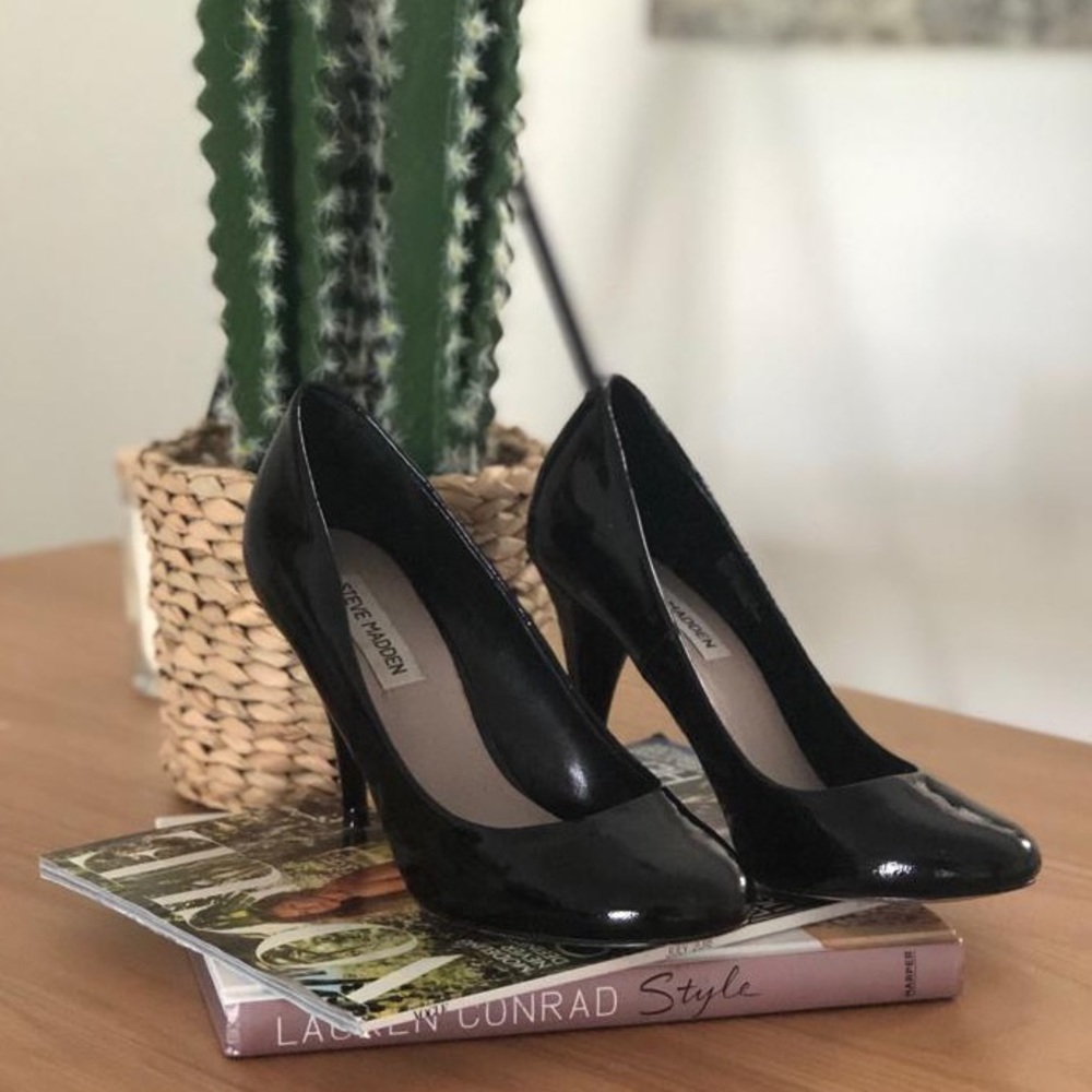 Black Steve Madden Pumps Size 8